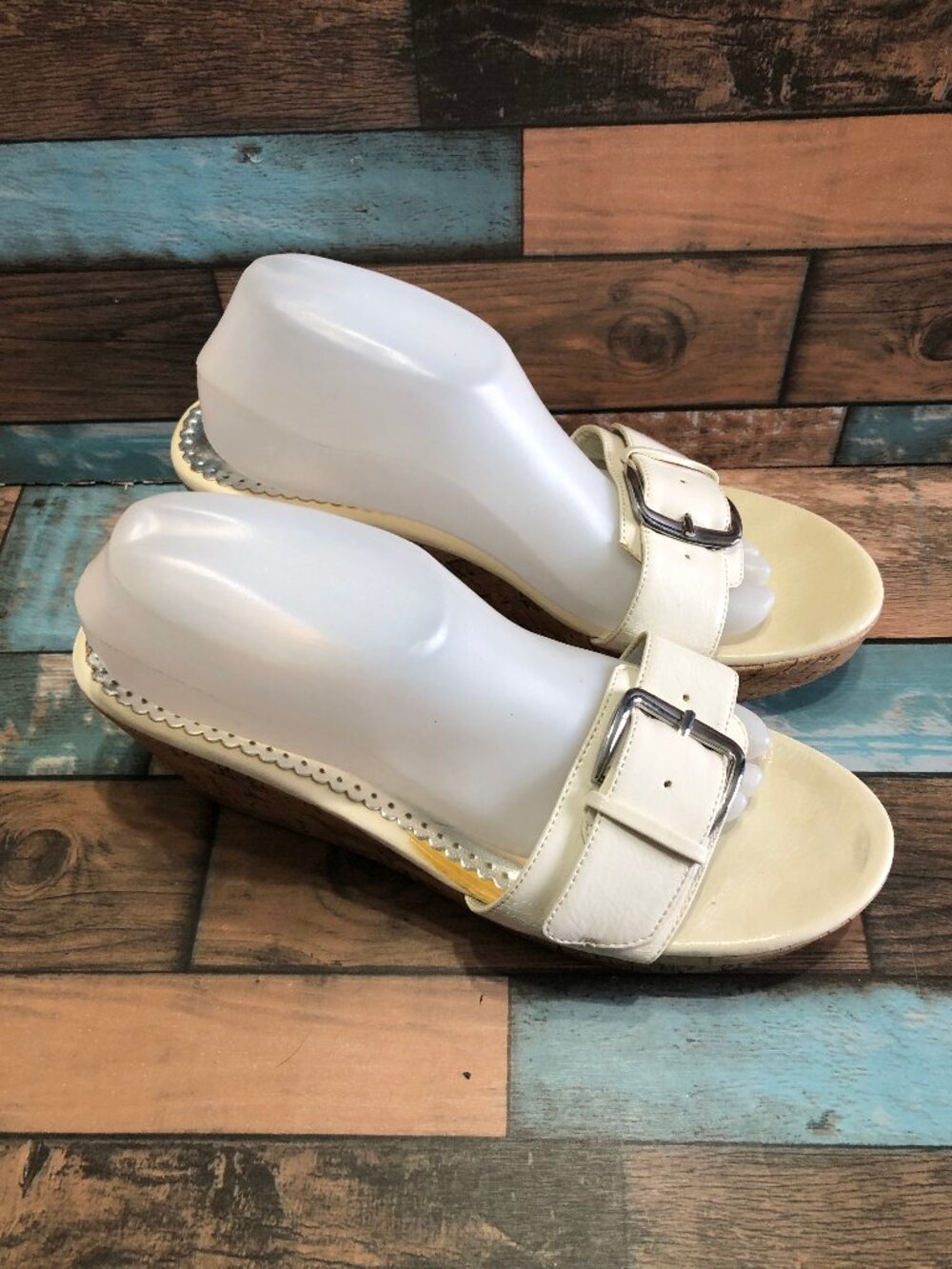 Avenue Tonia Slip On Shoes Wedges Buckle White Women's Size 10W